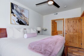 Fox Pointe at Redstone by Lespri Management