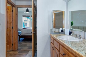 Fox Pointe at Redstone by Lespri Management