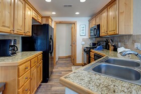Fox Pointe at Redstone by Lespri Management