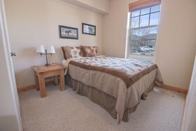 Fox Pointe at Redstone by Lespri Management