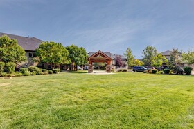 Fox Pointe at Redstone by Lespri Management
