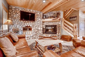 Timber Wolf Lodges