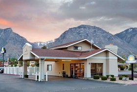 Days Inn by Wyndham Provo