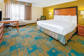 La Quinta Inn & Suites by Wyndham Salt Lake City Airport