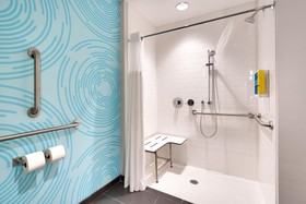 Tru by Hilton St George