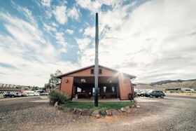 Red Ledges Inn