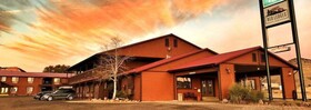 Red Ledges Inn