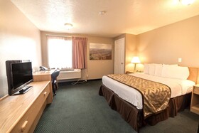 Red Ledges Inn