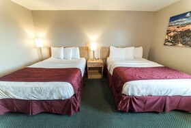 Red Ledges Inn