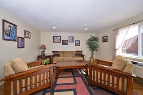 Red Ledges Inn
