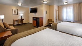 Dinosaur Inn & Suites