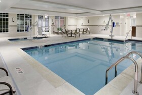 Hampton Inn & Suites Manchester