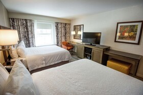 Hampton Inn & Suites Manchester