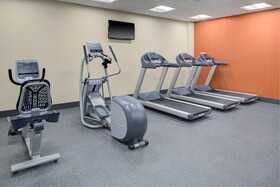 Hampton Inn & Suites Manchester