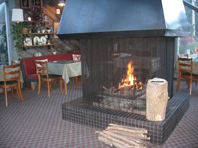 Toll Road Inn