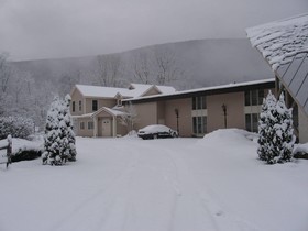 Toll Road Inn
