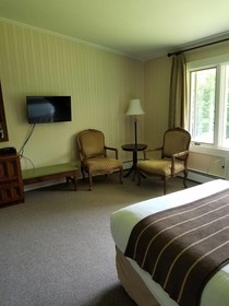 Toll Road Inn