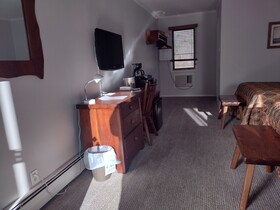 The Lodge at West River