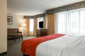 Comfort Suites