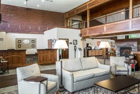 Comfort Suites