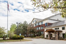 Comfort Suites