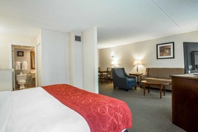 Comfort Suites