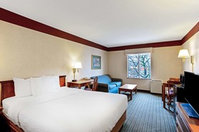 Holiday Inn Express South Burlington Downtown