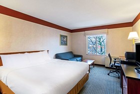 Holiday Inn Express South Burlington Downtown