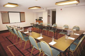 Holiday Inn Express St. Albans