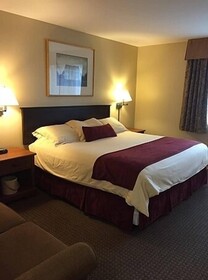 Grand Summit Hotel & Conference Center