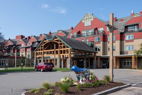 Grand Summit Hotel & Conference Center