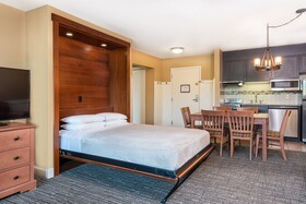 Grand Summit Hotel & Conference Center
