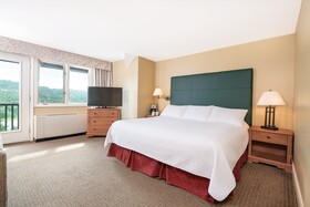 Grand Summit Hotel & Conference Center