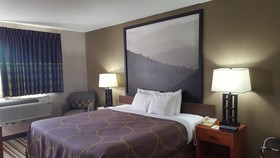 Super 8 by Wyndham Abingdon VA