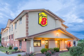 Super 8 by Wyndham Abingdon VA