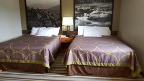 Super 8 by Wyndham Abingdon VA
