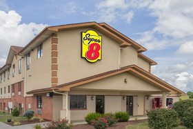 Super 8 by Wyndham Abingdon VA