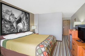Super 8 by Wyndham Abingdon VA