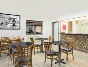 Super 8 by Wyndham Abingdon VA