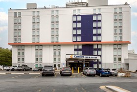 Comfort Inn & Suites Alexandria Van Dorn Street