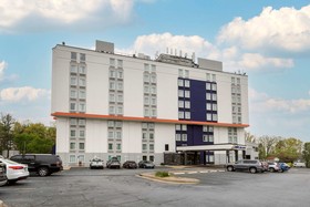 Comfort Inn & Suites Alexandria Van Dorn Street