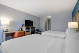 Comfort Inn & Suites Alexandria Van Dorn Street
