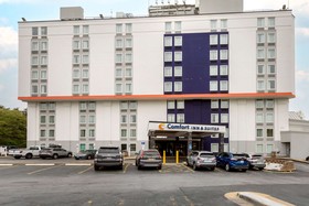 Comfort Inn & Suites Alexandria Van Dorn Street