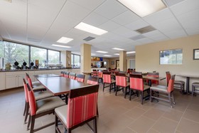 Comfort Inn & Suites Alexandria Van Dorn Street