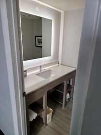 Comfort Inn & Suites Alexandria Van Dorn Street