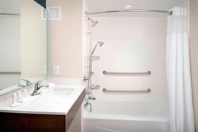 Fairfield Inn & Suites Alexandria West/Mark Center
