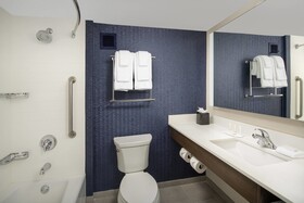 Fairfield Inn & Suites Alexandria West/Mark Center