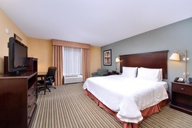 Hampton Inn & Suites Fort Belvoir Alexandria South