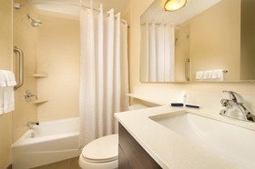 stayAPT Suites Alexandria-Fort Belvoir