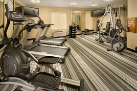 stayAPT Suites Alexandria-Fort Belvoir